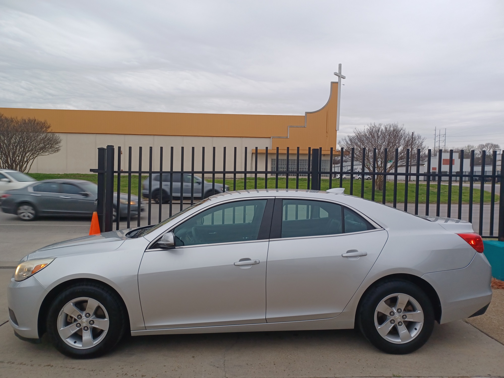 photo of 2016 Chevrolet Malibu Limited 1LT      AS LOW AS $1000 DOWN W.A.C., SPECIAL FINANCING WITH WARRANTY!!
